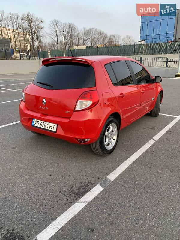 Хетчбек Renault Clio 2012 в Полтаві
