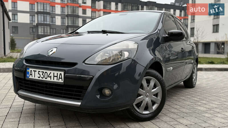 Хэтчбек Renault Clio 2012 в Ивано-Франковске