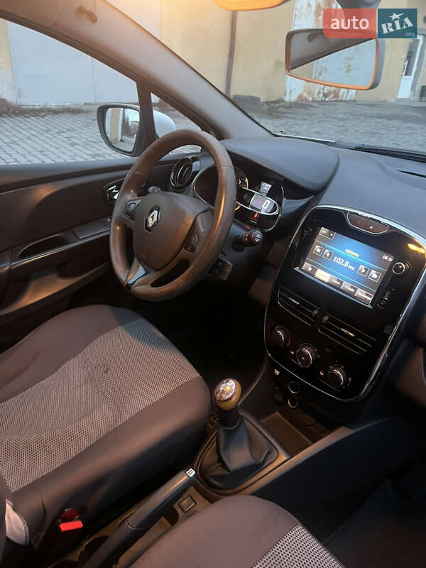 Универсал Renault Clio 2013 в Ивано-Франковске
