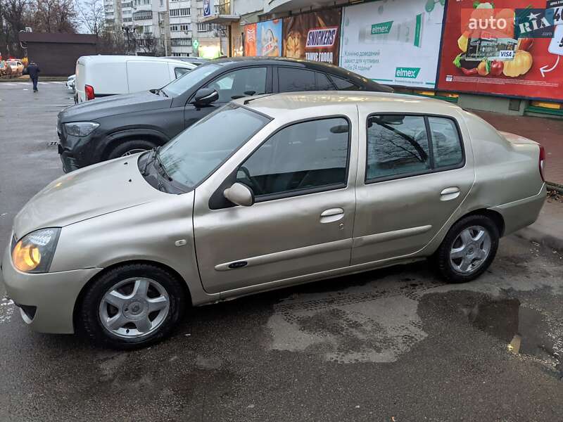 Седан Renault Clio 2007 в Киеве