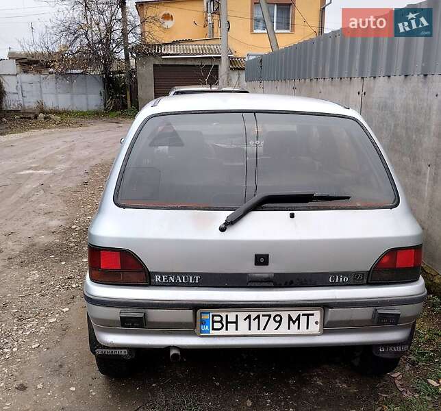 Хэтчбек Renault Clio 1992 в Одессе