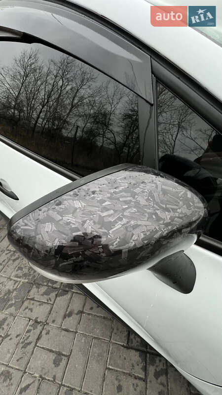 Хэтчбек Renault Clio 2016 в Днепре фото 112 Хэтчбек Renault Clio 2016 в Днепре