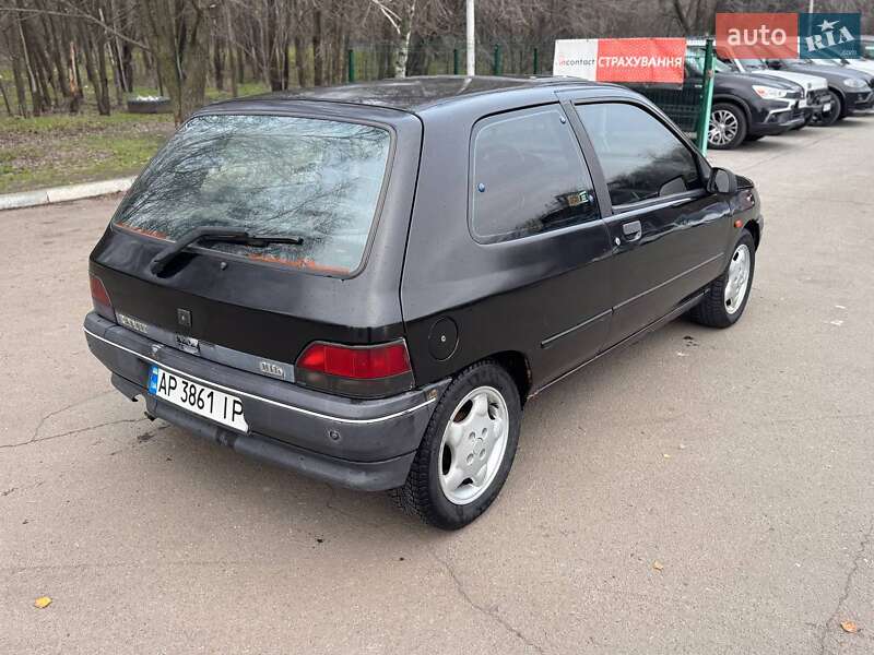 Хэтчбек Renault Clio 1993 в Запорожье