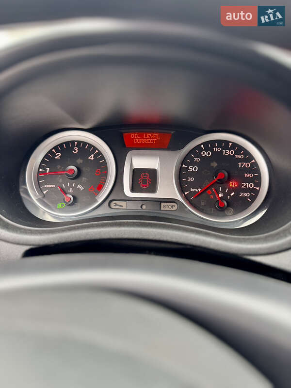 Хэтчбек Renault Clio 2011 в Гайсине