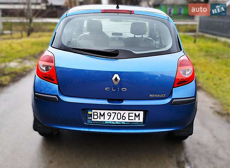 Хэтчбек Renault Clio 2005 в Сумах