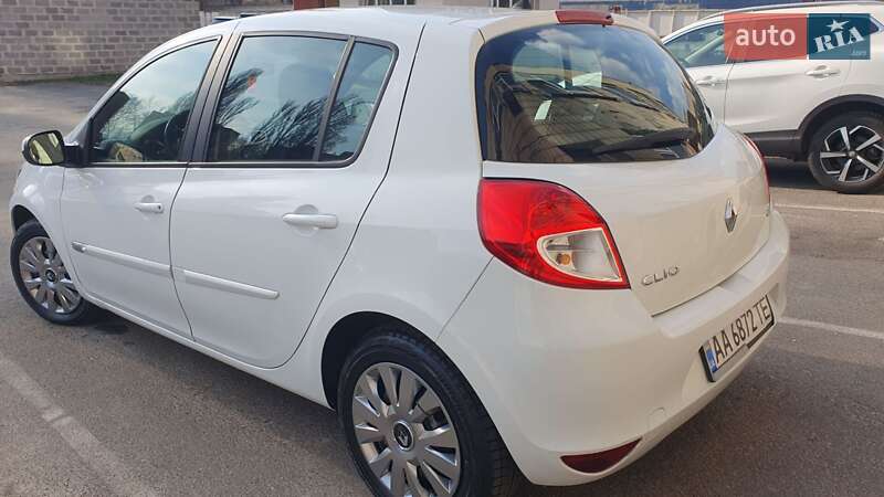 Renault Clio 2012 Renault Clio 2012