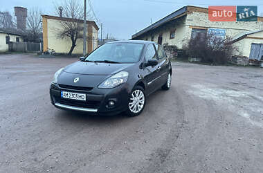 Хэтчбек Renault Clio 2010 в Овруче