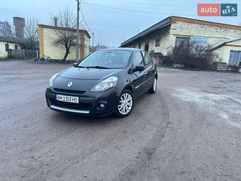 Renault Clio 2010 Renault Clio 2010