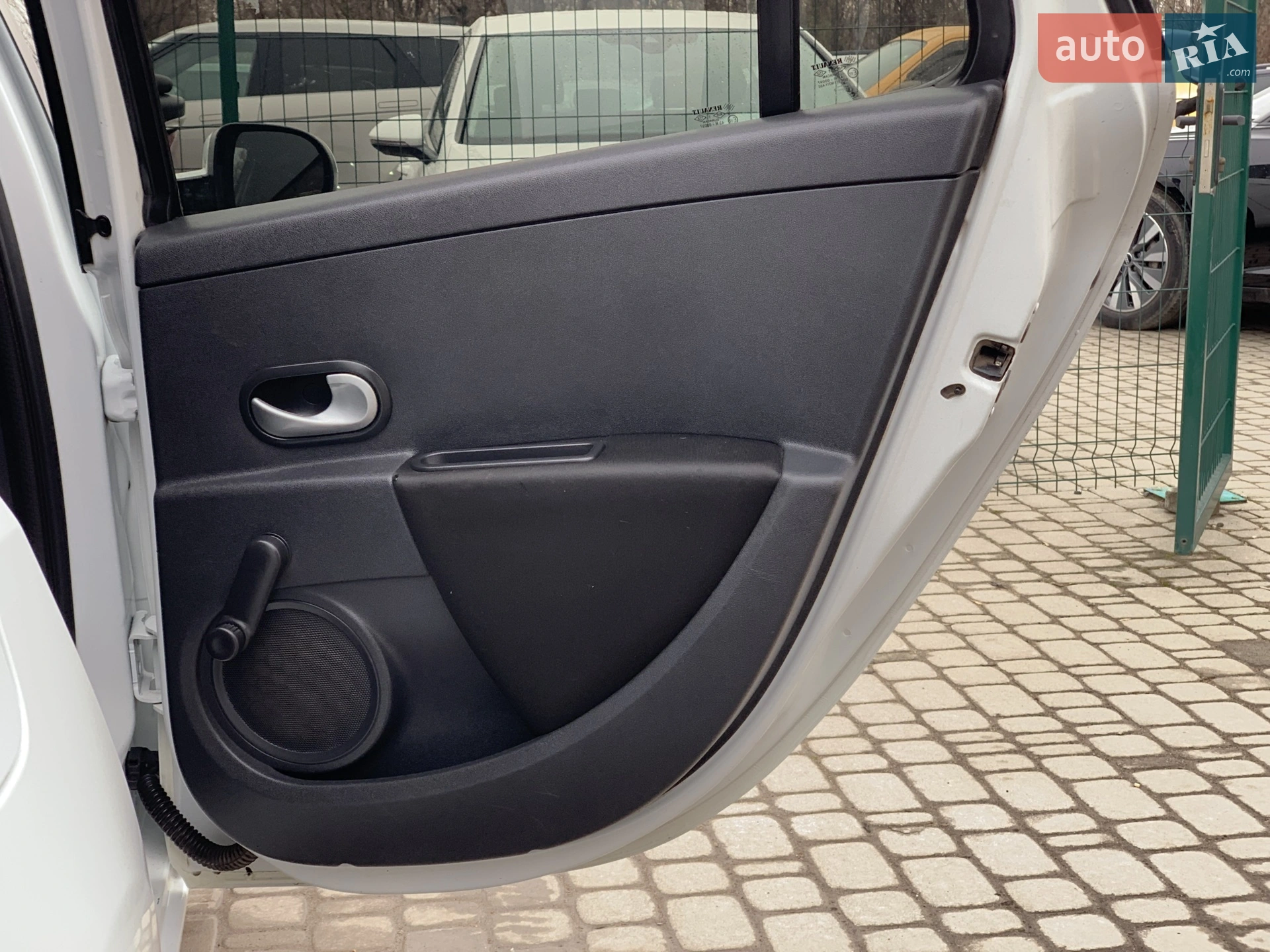 2012 Renault Clio - мініатюра 29