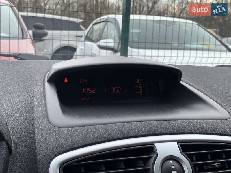 Хэтчбек Renault Clio 2012 в Бердичеве