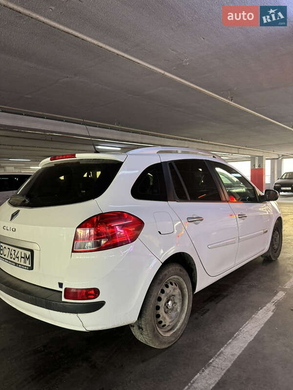 Универсал Renault Clio 2012 в Львове