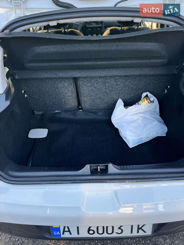 Хэтчбек Renault Clio 2014 в Луцке