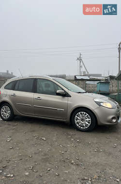 Универсал Renault Clio 2009 в Ровно