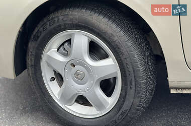 Седан Renault Clio 2008 в Виннице