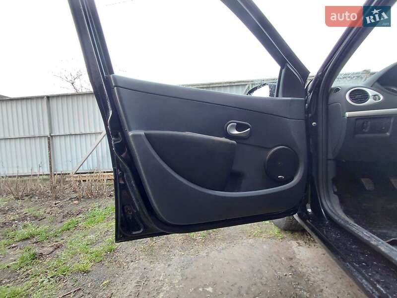 Хетчбек Renault Clio 2012 в Броварах