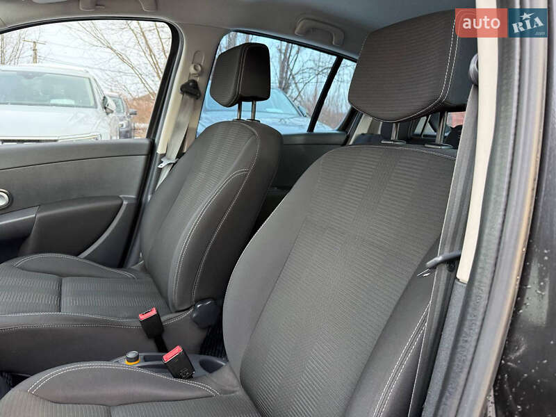 Хэтчбек Renault Clio 2011 в Коломые фото 17 Хэтчбек Renault Clio 2011 в Коломые