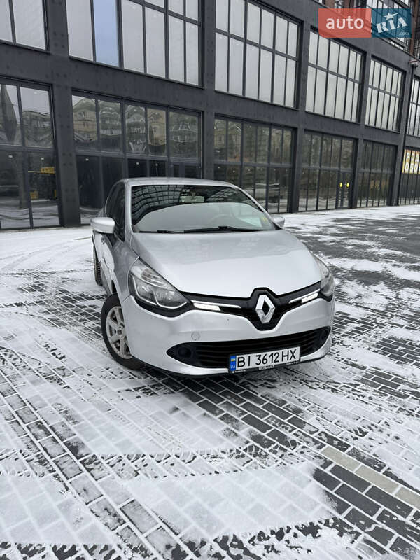 Хетчбек Renault Clio 2013 в Полтаві фото 4 Хетчбек Renault Clio 2013 в Полтаві