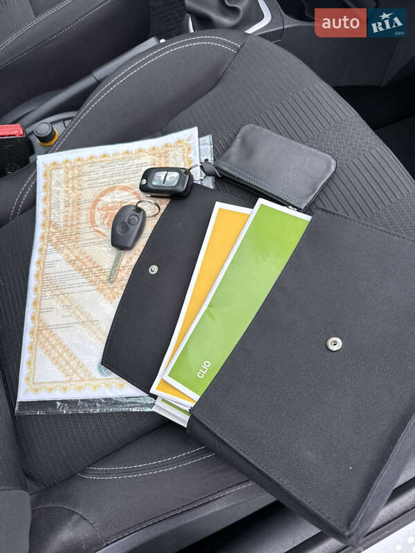 Универсал Renault Clio 2009 в Луцке