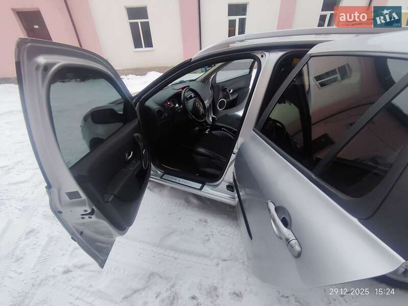Универсал Renault Clio 2009 в Львове фото 5 Универсал Renault Clio 2009 в Львове