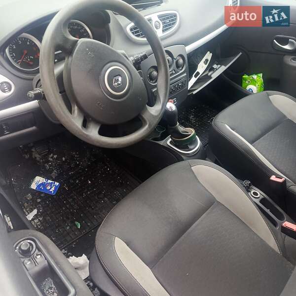 Универсал Renault Clio 2012 в Барышевке