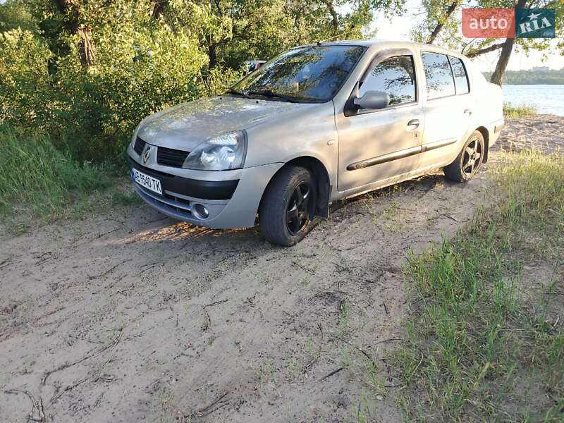 Седан Renault Clio 2006 в Каменском фото Седан Renault Clio 2006 в Каменском
