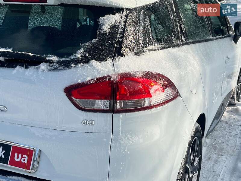 Хэтчбек Renault Clio 2016 в Киеве