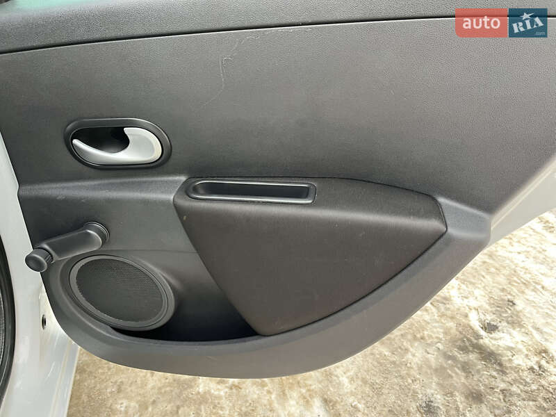 Универсал Renault Clio 2010 в Шепетовке