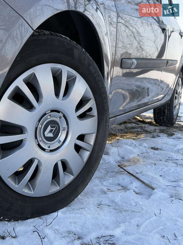 Универсал Renault Clio 2010 в Сумах фото 6 Универсал Renault Clio 2010 в Сумах