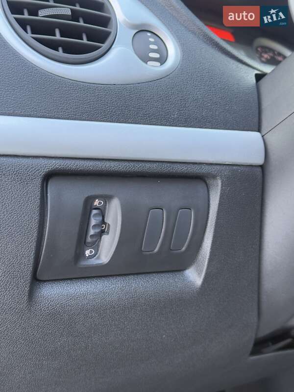 Универсал Renault Clio 2010 в Сумах фото 25 Универсал Renault Clio 2010 в Сумах