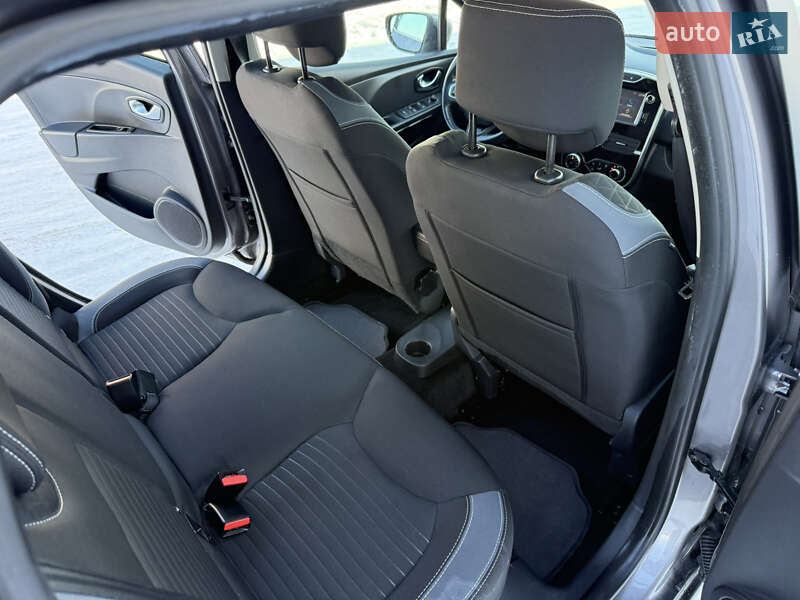 Универсал Renault Clio 2015 в Луцке