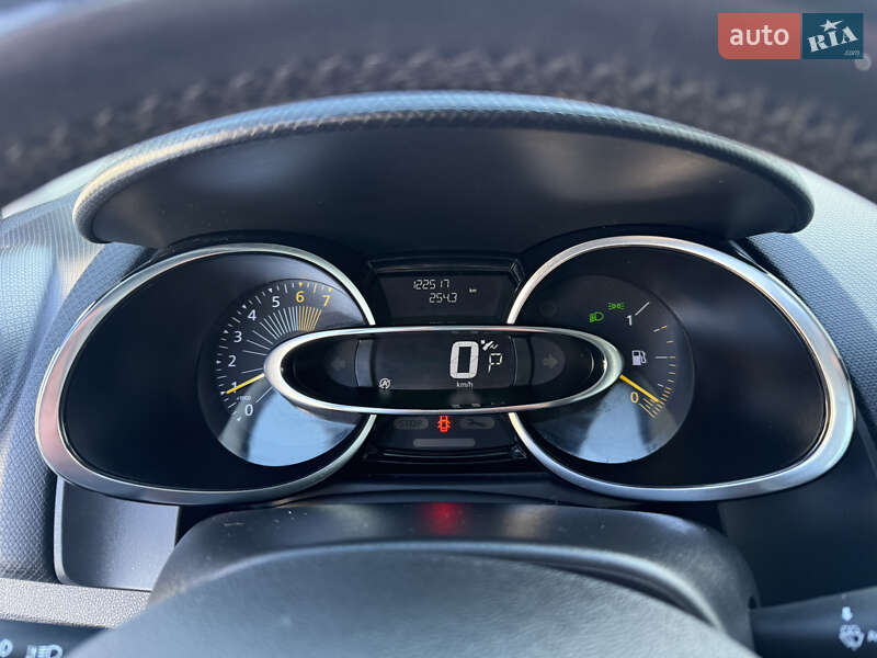 Универсал Renault Clio 2015 в Луцке