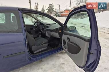 Хэтчбек Renault Clio 2005 в Умани