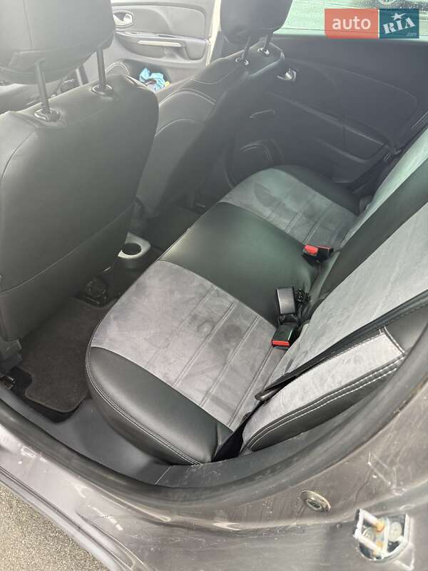 Універсал Renault Clio 2015 в Києві фото 17 Універсал Renault Clio 2015 в Києві