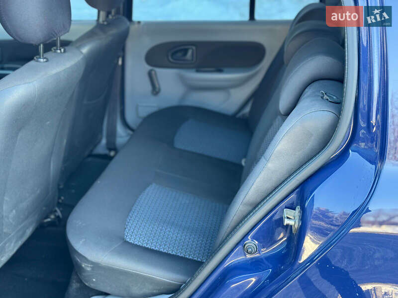 Седан Renault Clio 2007 в Рівному