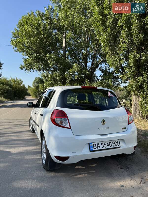 Хэтчбек Renault Clio 2013 в Кропивницком