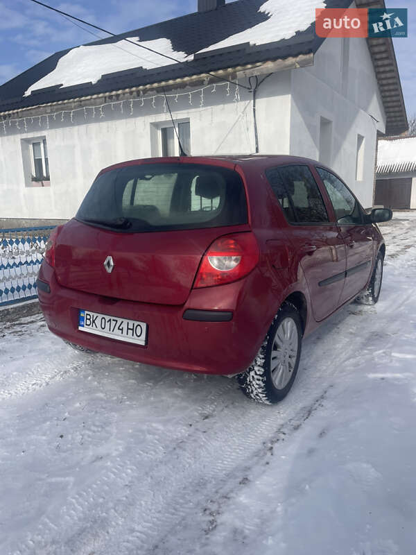 Хетчбек Renault Clio 2008 в Здолбуніві
