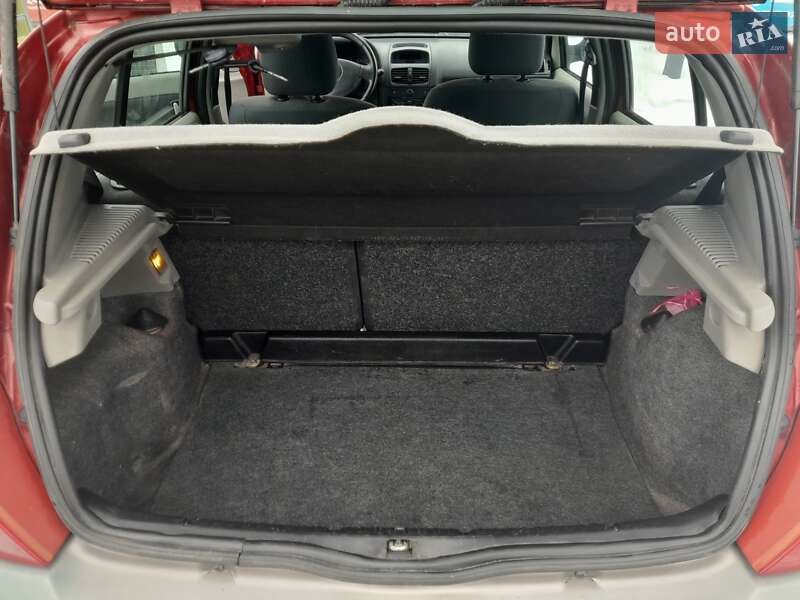 Хэтчбек Renault Clio 2004 в Виннице фото 13 Хэтчбек Renault Clio 2004 в Виннице