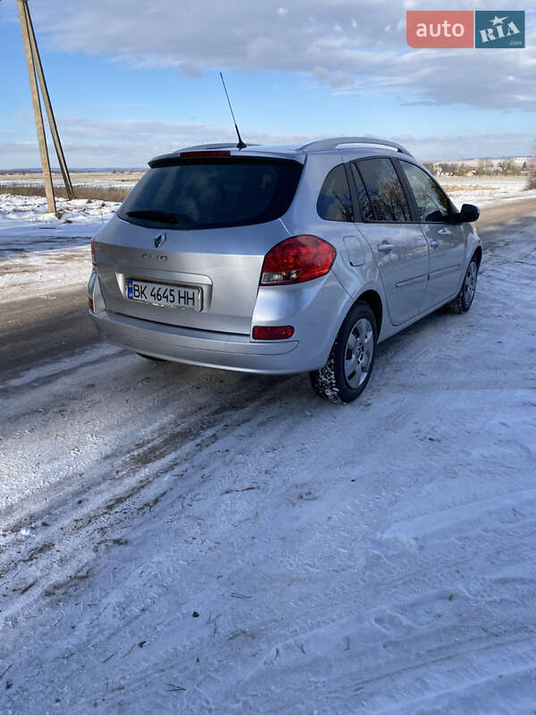 Универсал Renault Clio 2010 в Дубно фото 10 Универсал Renault Clio 2010 в Дубно