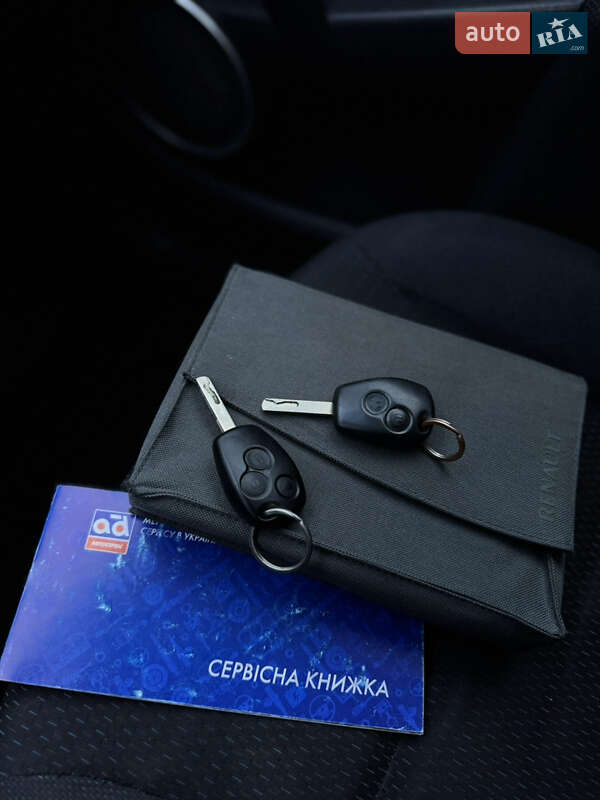 Хетчбек Renault Clio 2007 в Хмельницькому фото 15 Хетчбек Renault Clio 2007 в Хмельницькому