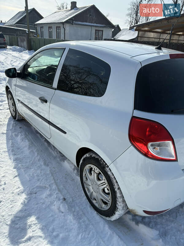 Хетчбек Renault Clio 2011 в Ізяславі фото 10 Хетчбек Renault Clio 2011 в Ізяславі