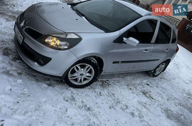 Универсал Renault Clio 2008 в Борщеве