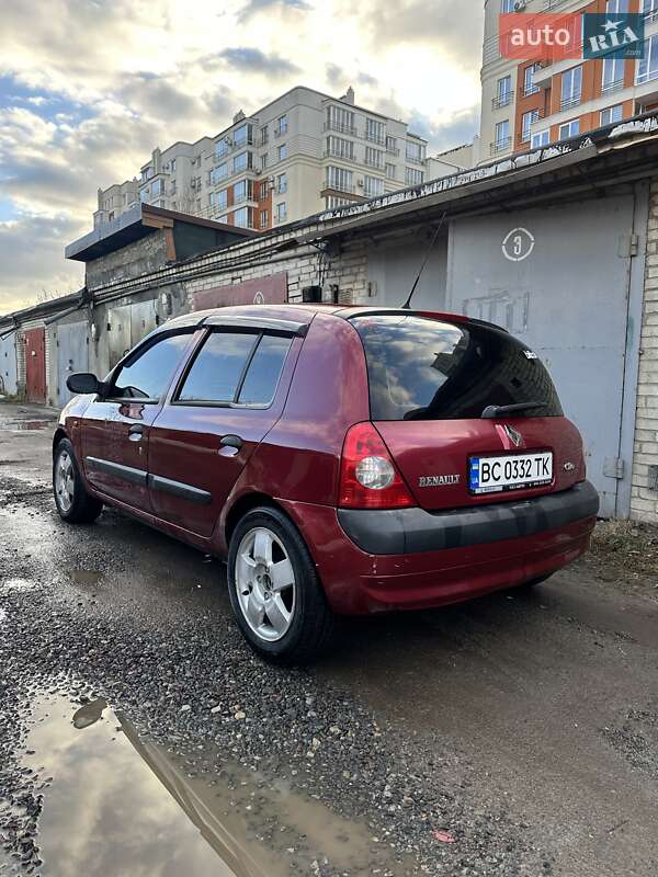Хэтчбек Renault Clio 2002 в Львове