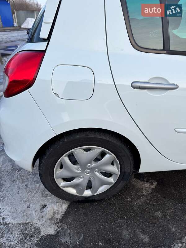Хетчбек Renault Clio 2011 в Борисполі фото 31 Хетчбек Renault Clio 2011 в Борисполі