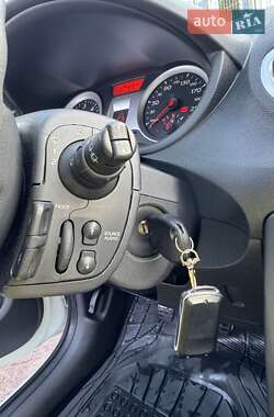 Хетчбек Renault Clio 2011 в Борисполі фото 36 Хетчбек Renault Clio 2011 в Борисполі