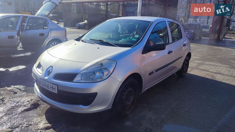 Хэтчбек Renault Clio 2009 в Ровно