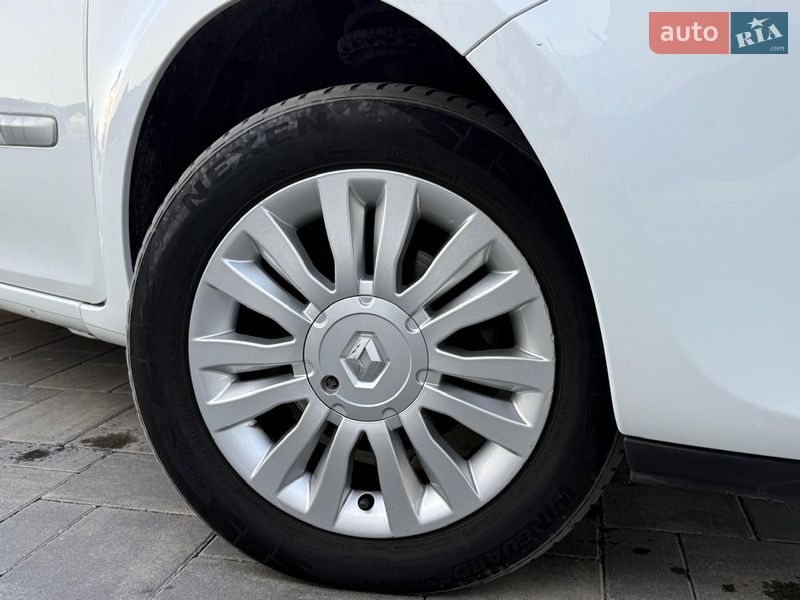 Універсал Renault Clio 2010 в Луцьку