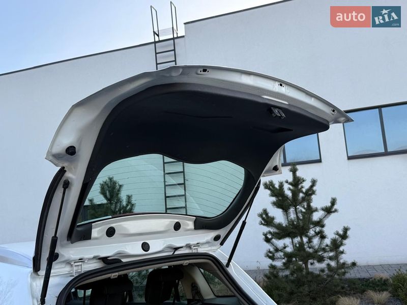 Універсал Renault Clio 2010 в Луцьку