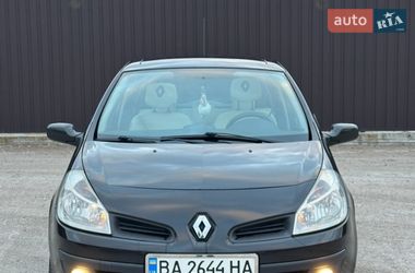 Хетчбек Renault Clio 2007 в Помічній
