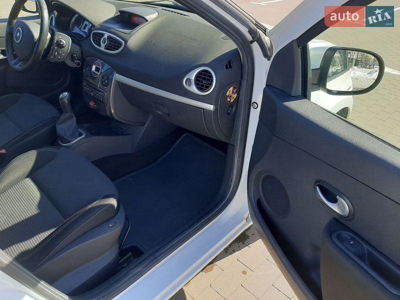 Універсал Renault Clio 2012 в Сумах