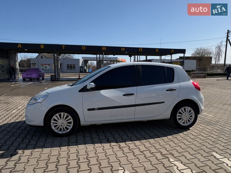 Хэтчбек Renault Clio 2012 в Ладыжине